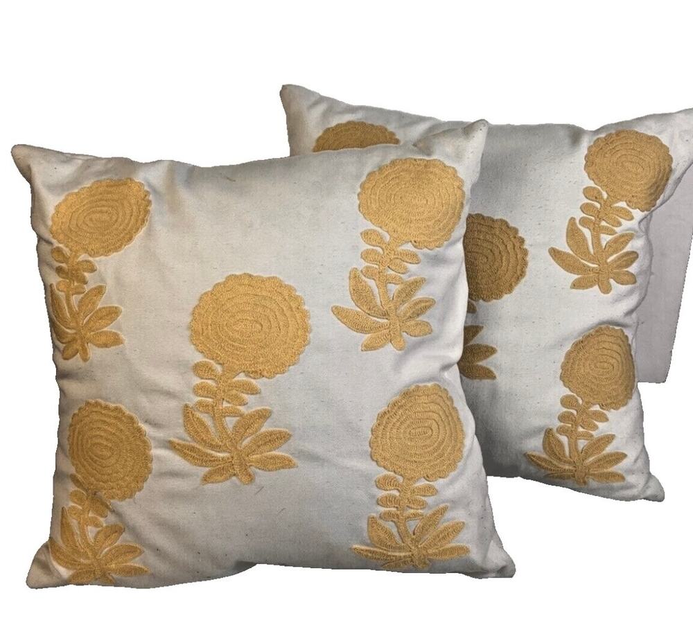 Pottery Barn Pillows 17" Yellow White Floral Fiber Filled Home Decor Textured